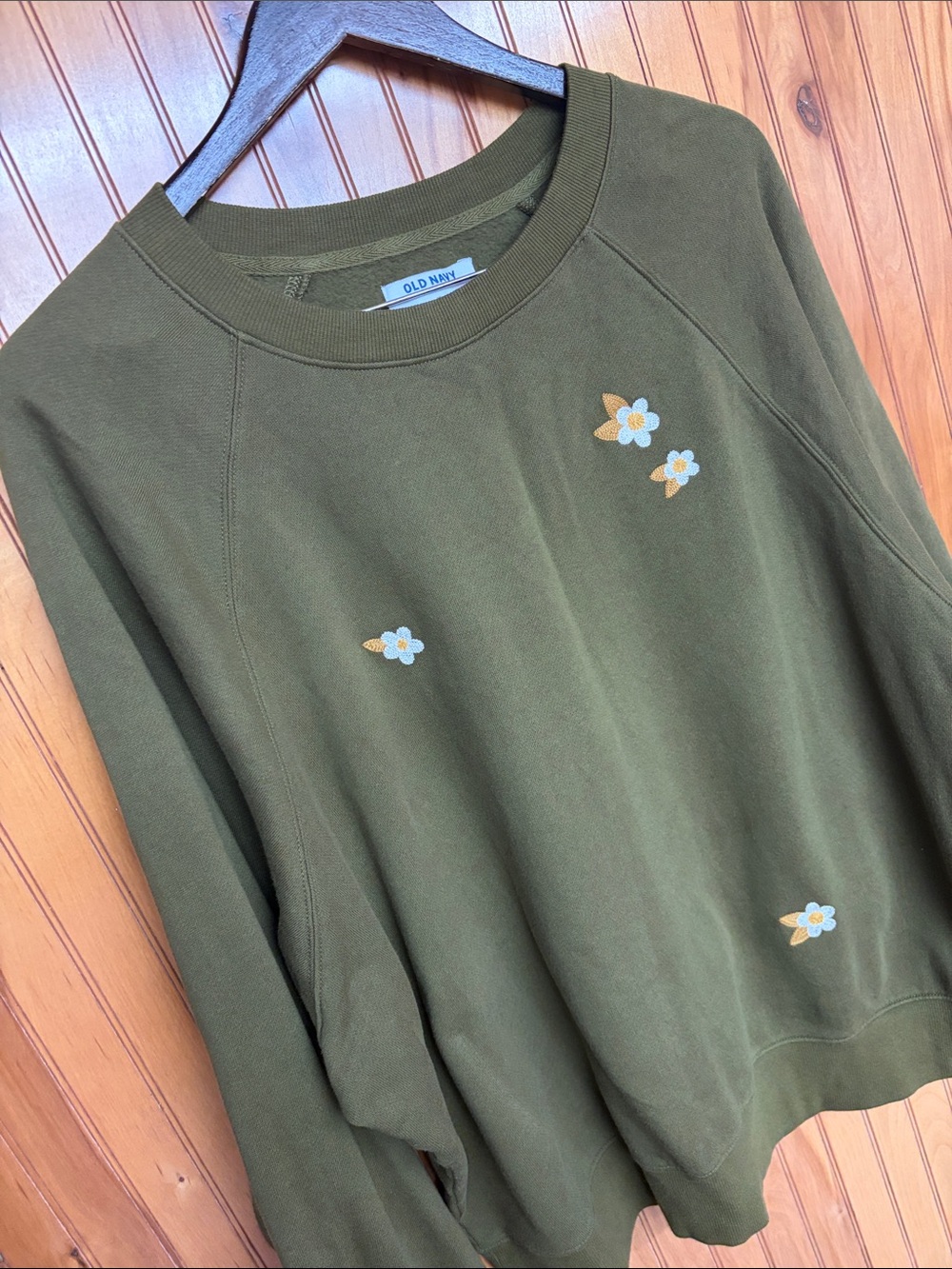 NWT Old Navy Avocado Oil Flowers Daisy Embroidered Crewneck Sweatshirt XL